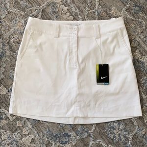 NWT Women’s Nike Golf Tennis Skort